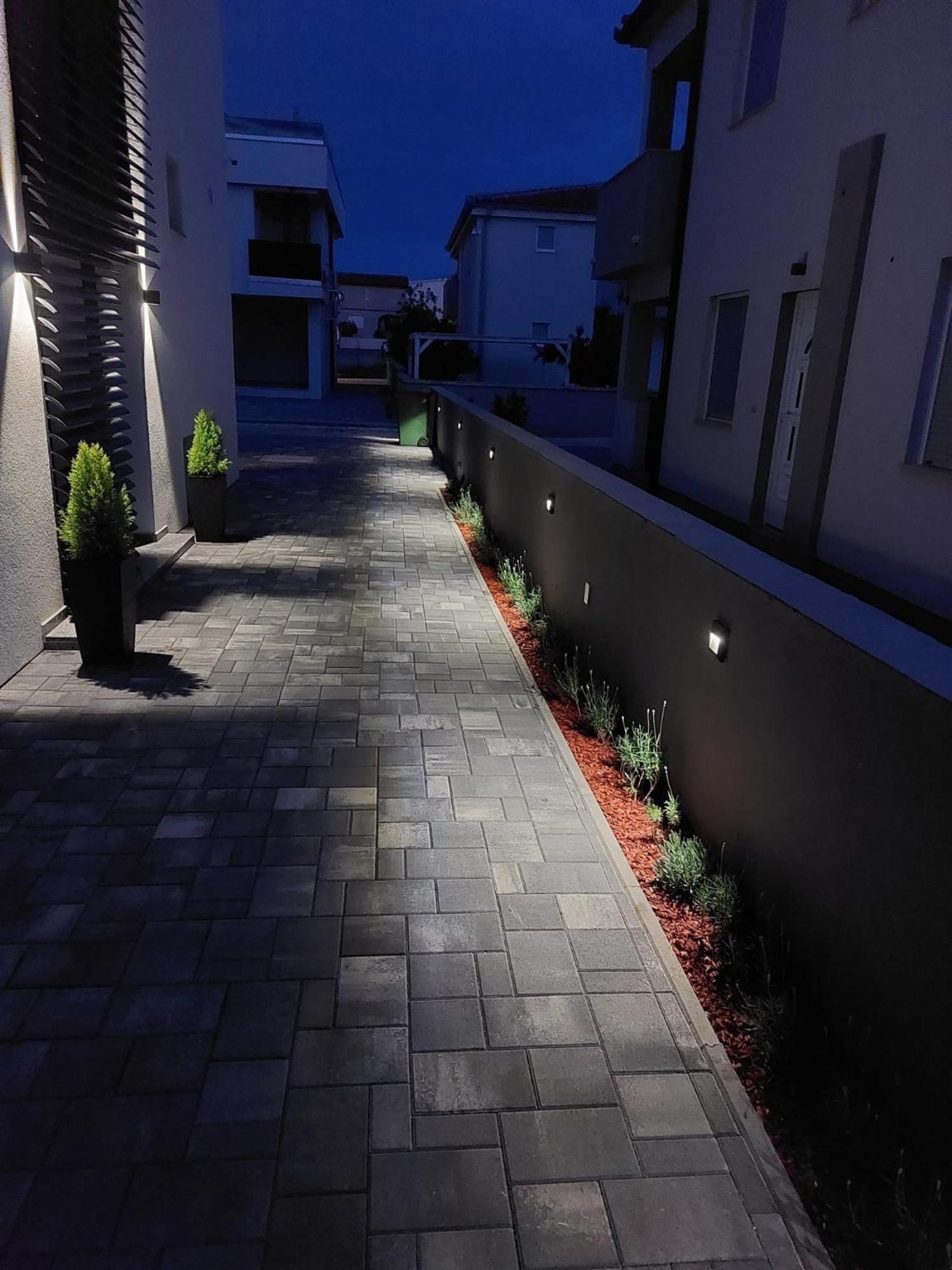 Monachus Apartments ヴィル エクステリア 写真